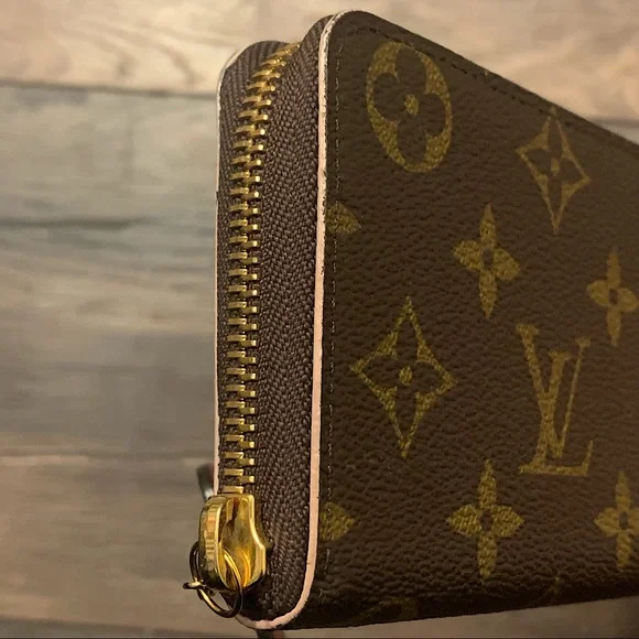 ❌SOLD❌ Louis Vuitton Monogram Pink Blooming Flower Clemence Wallet - Picture 6 of 16